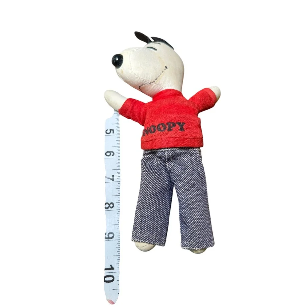 Vintage 1968 Snoopy Plush Toy Red Sweater Blue Jeans Stuffed Animal Peanuts‎